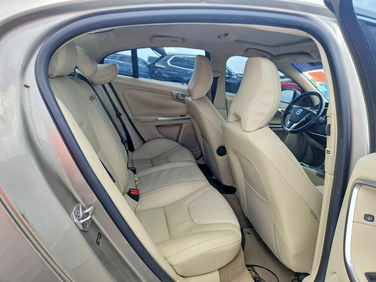 Volvo S60 T5