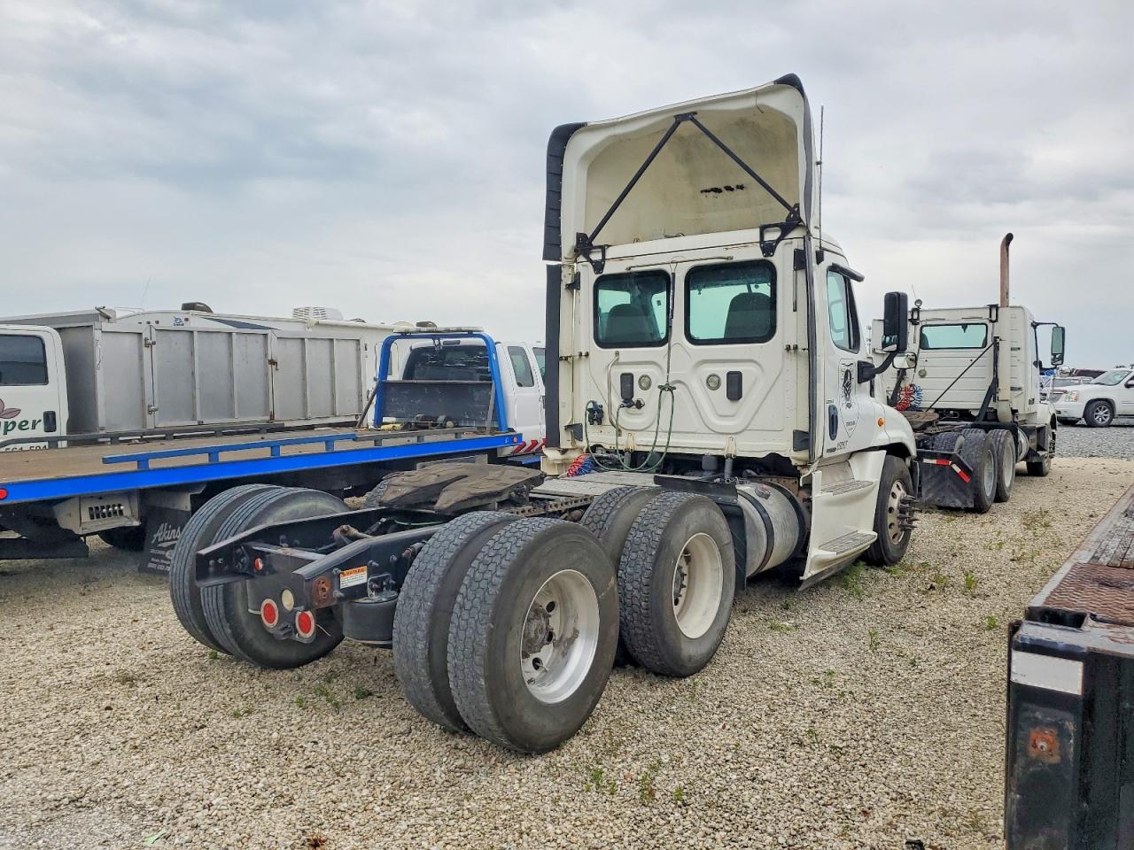 Freightliner Cascadia 125