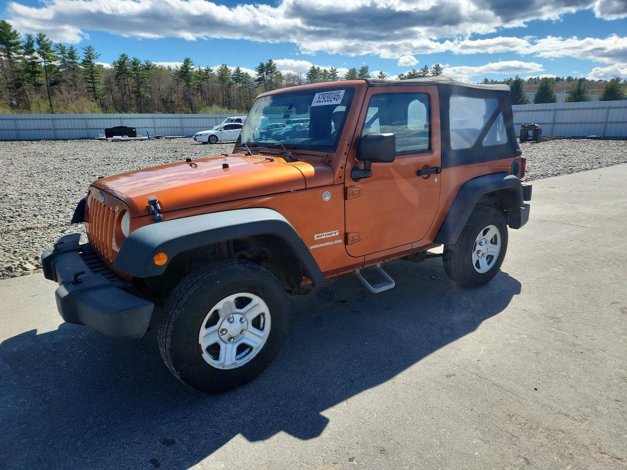 Salvage Jeep Wrangler Image