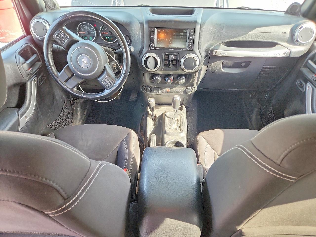 Jeep Wrangler Sahara
