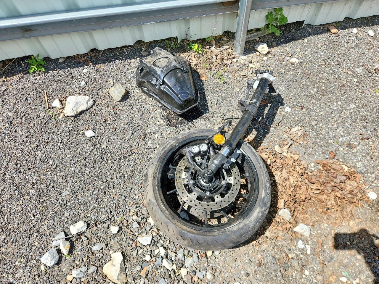 Yamaha Yzfr7