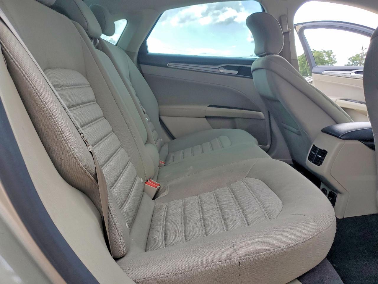 Ford Fusion Se Hybrid