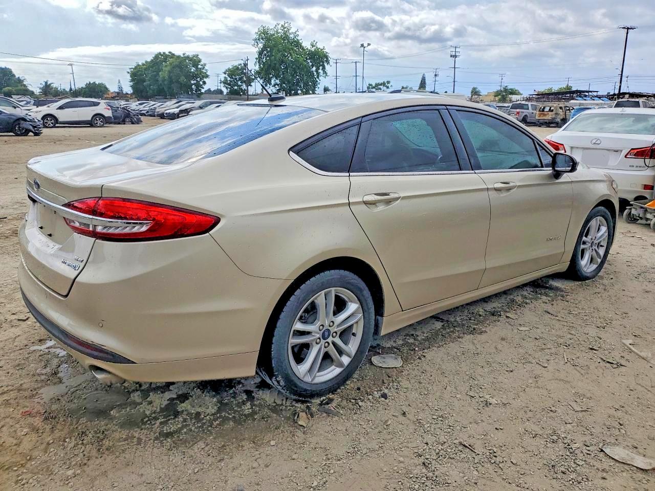Ford Fusion Se Hybrid