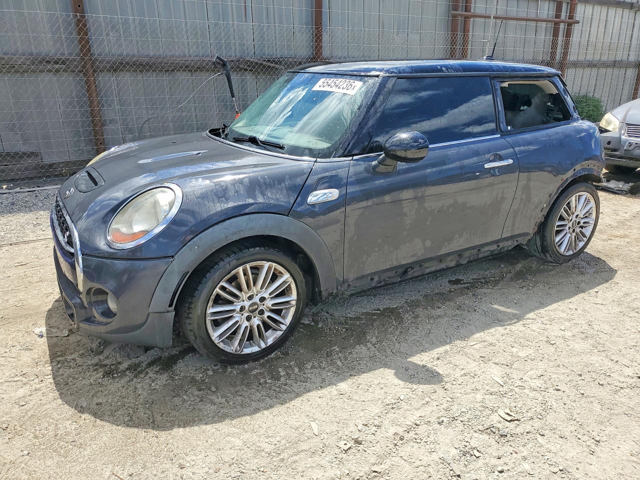 Salvage MINI Cooper Image