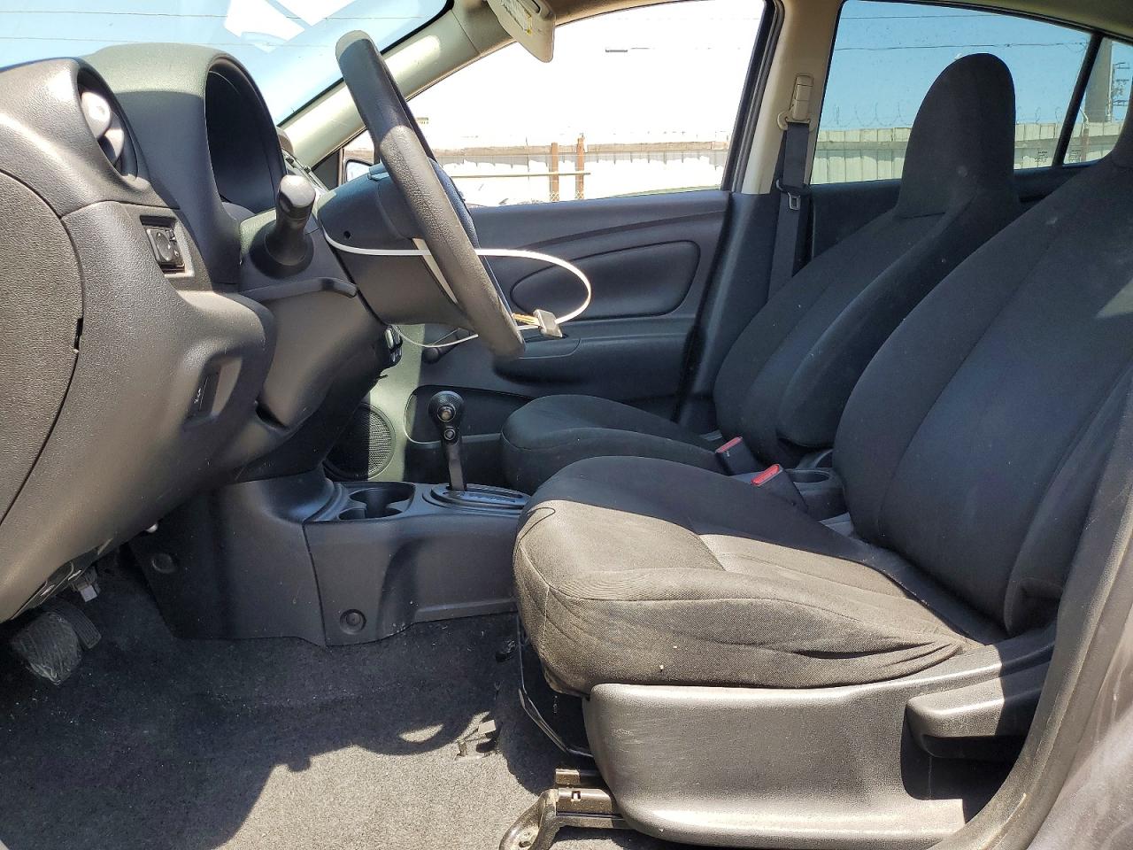 Nissan Versa 1.6 S Plus