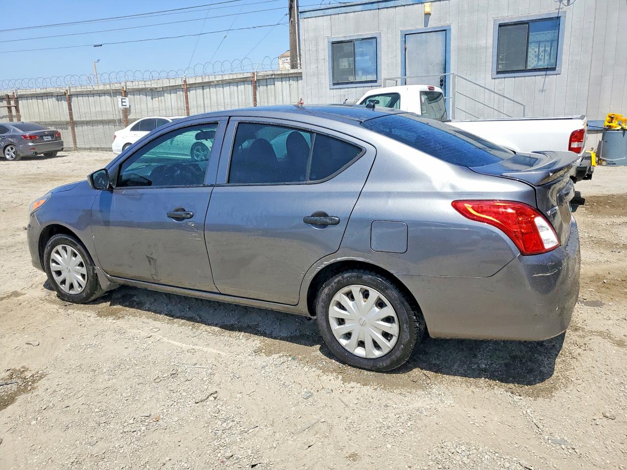 Nissan Versa 1.6 S Plus