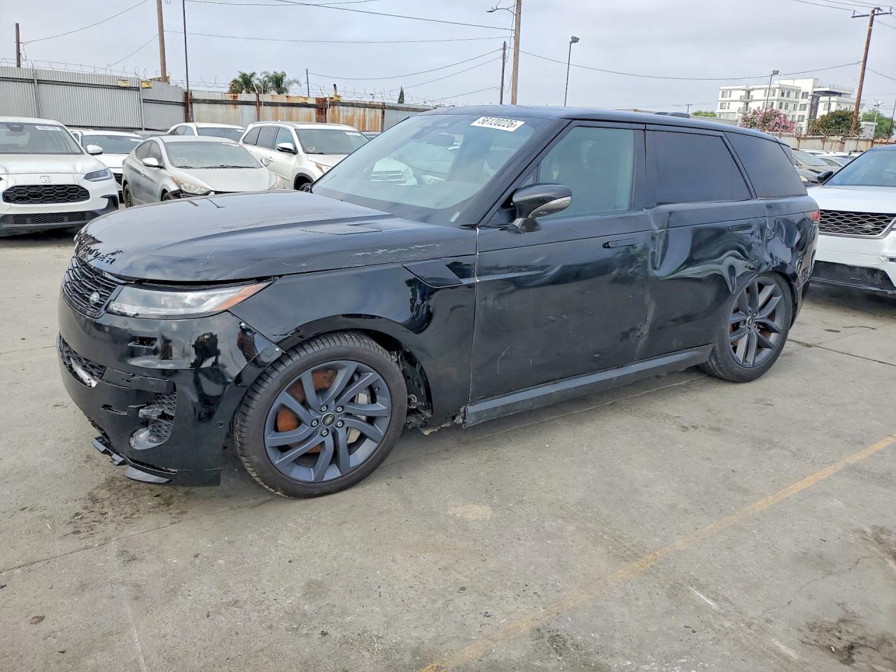 Salvage Land Rover Range Rover Image