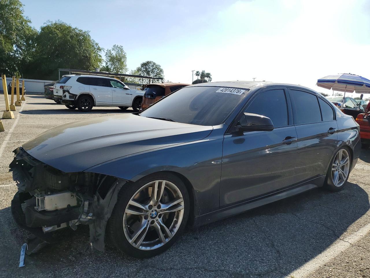 Salvage BMW 3 Series Image