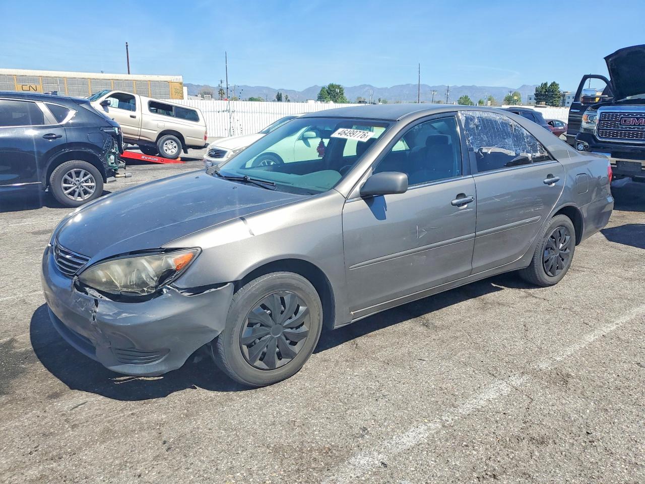 Salvage Toyota Camry Image