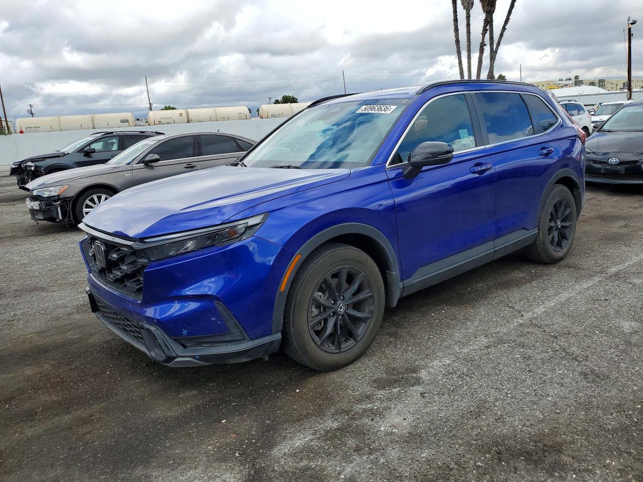 Salvage Honda Crv Image