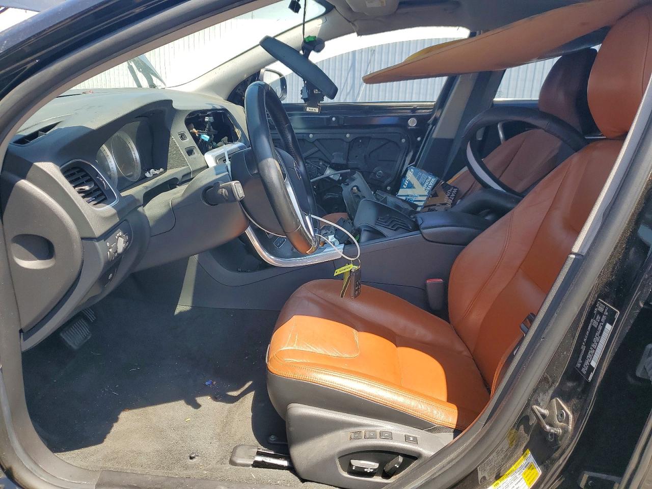 Volvo S60 T5