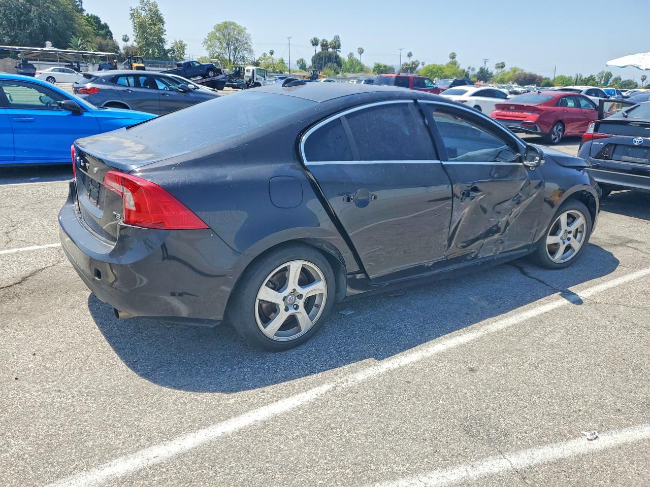 Volvo S60 T5