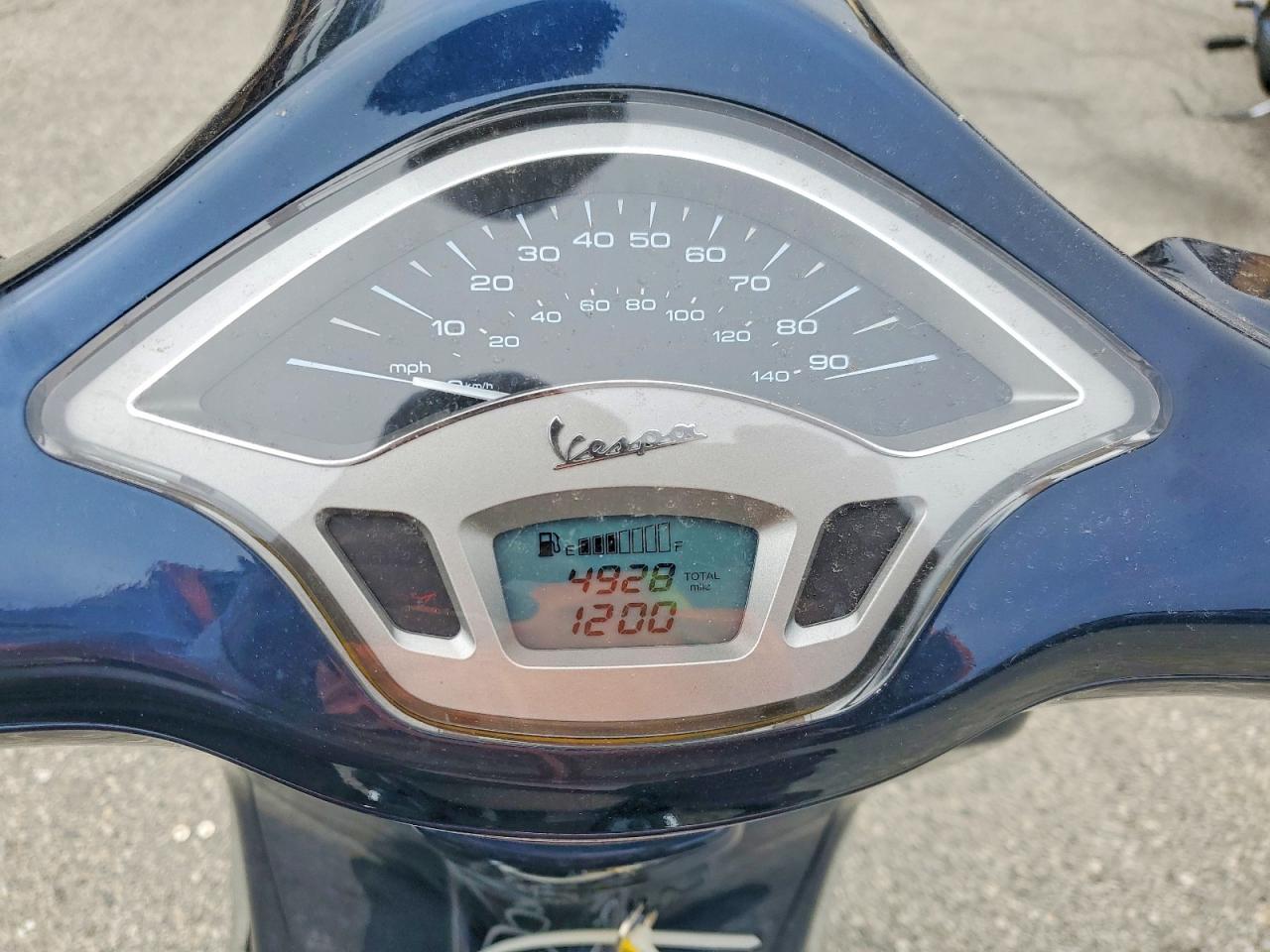 Vespa Scooter 150 3v