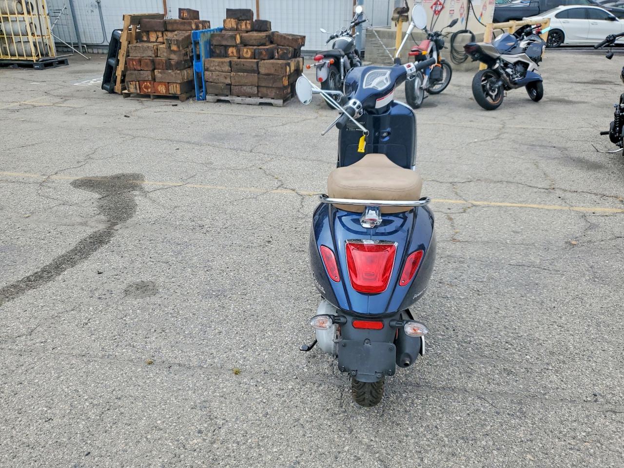 Vespa Scooter 150 3v