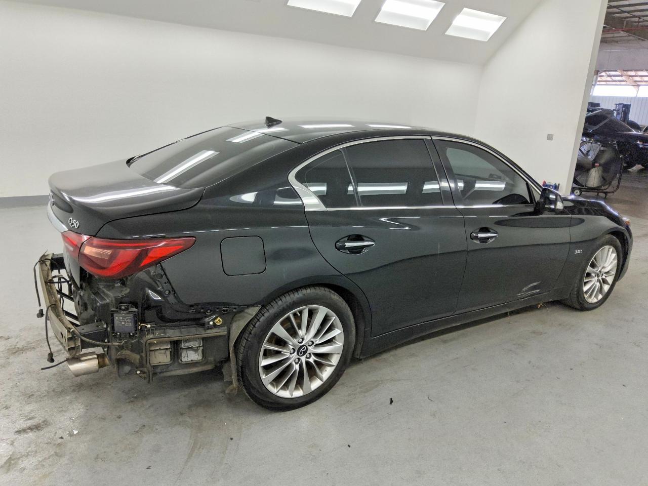INFINITI Q50 3.0t Luxe