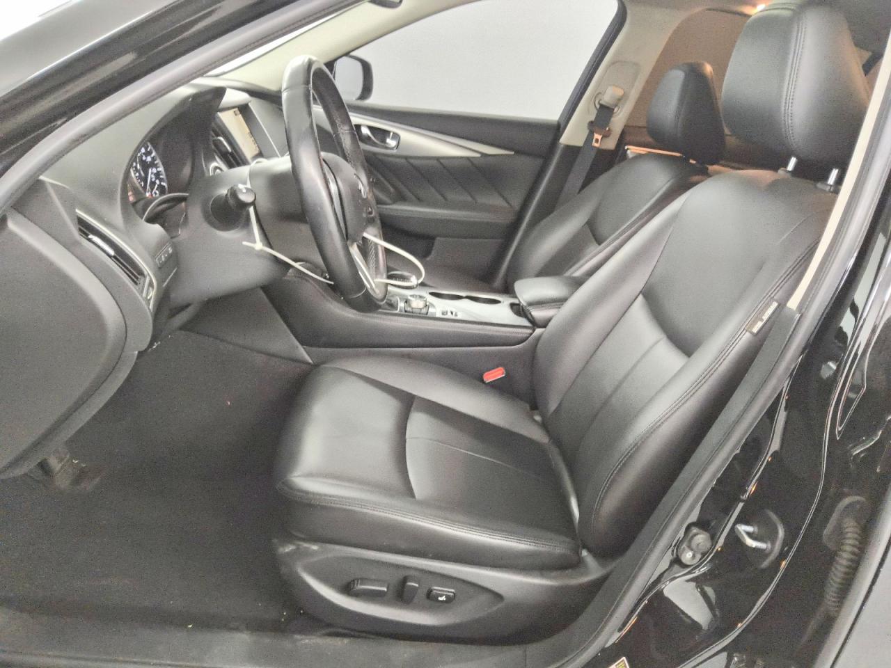 INFINITI Q50 3.0t Luxe