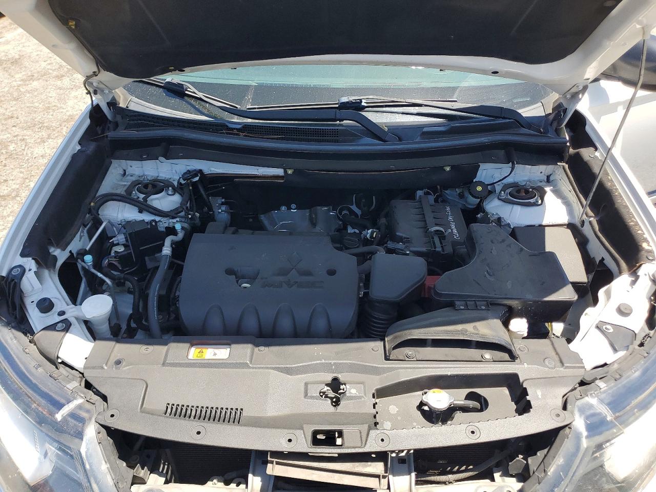 Mitsubishi Outlander Se