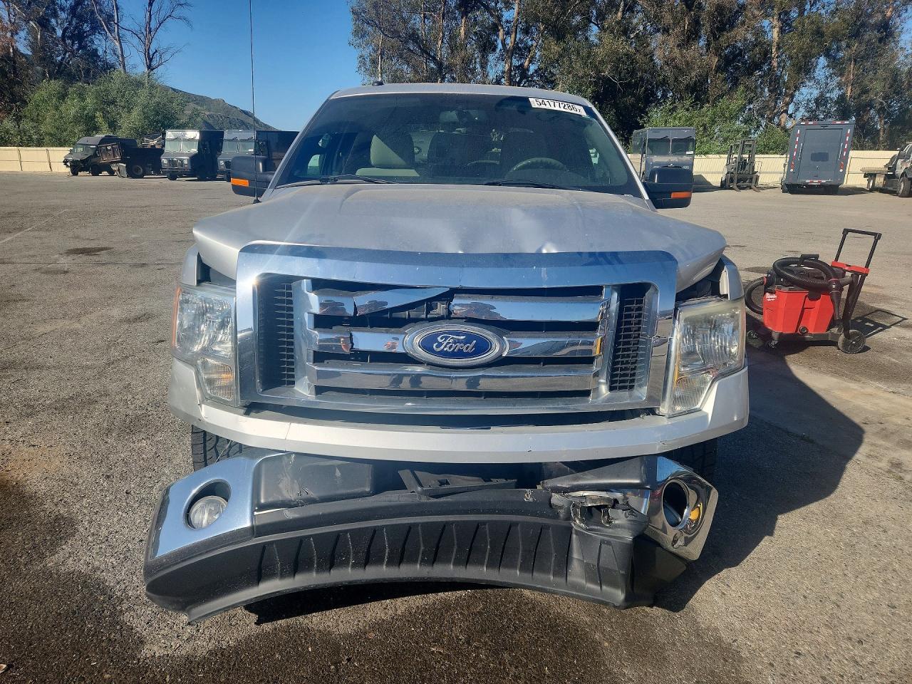 Ford F-150 Super Cab