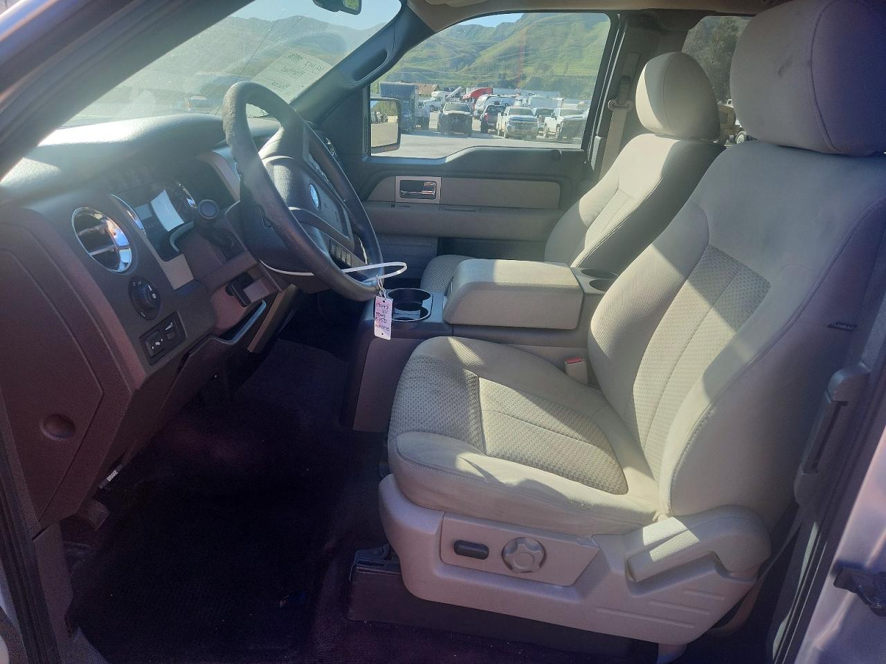 Ford F-150 Super Cab