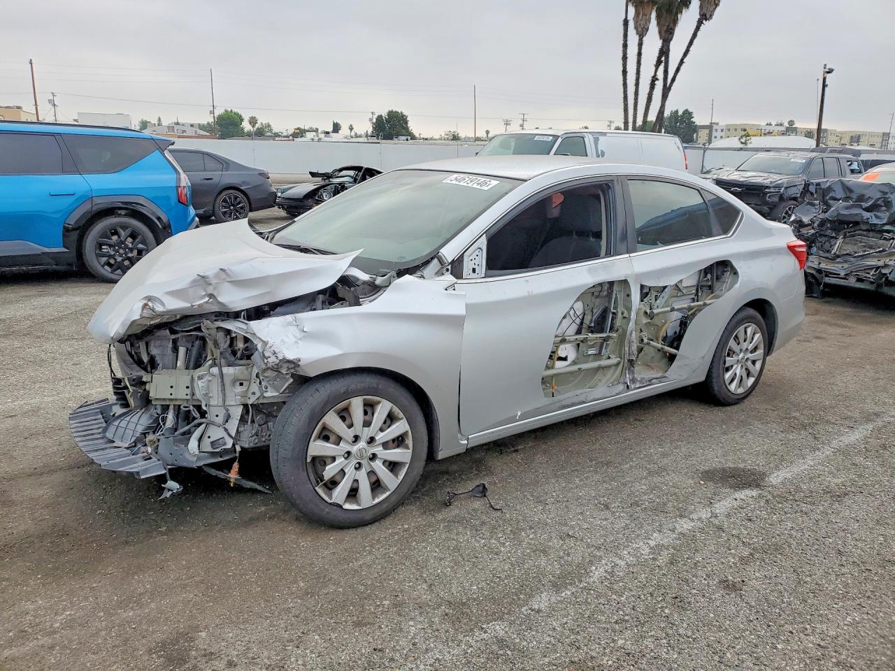 Salvage Nissan Sentra Image