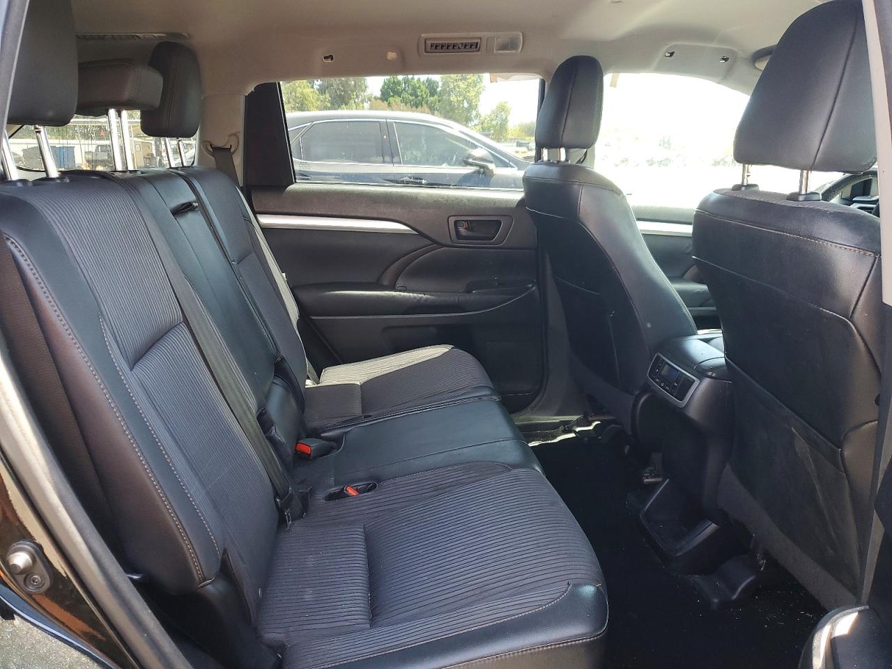 Toyota Highlander Le Plus