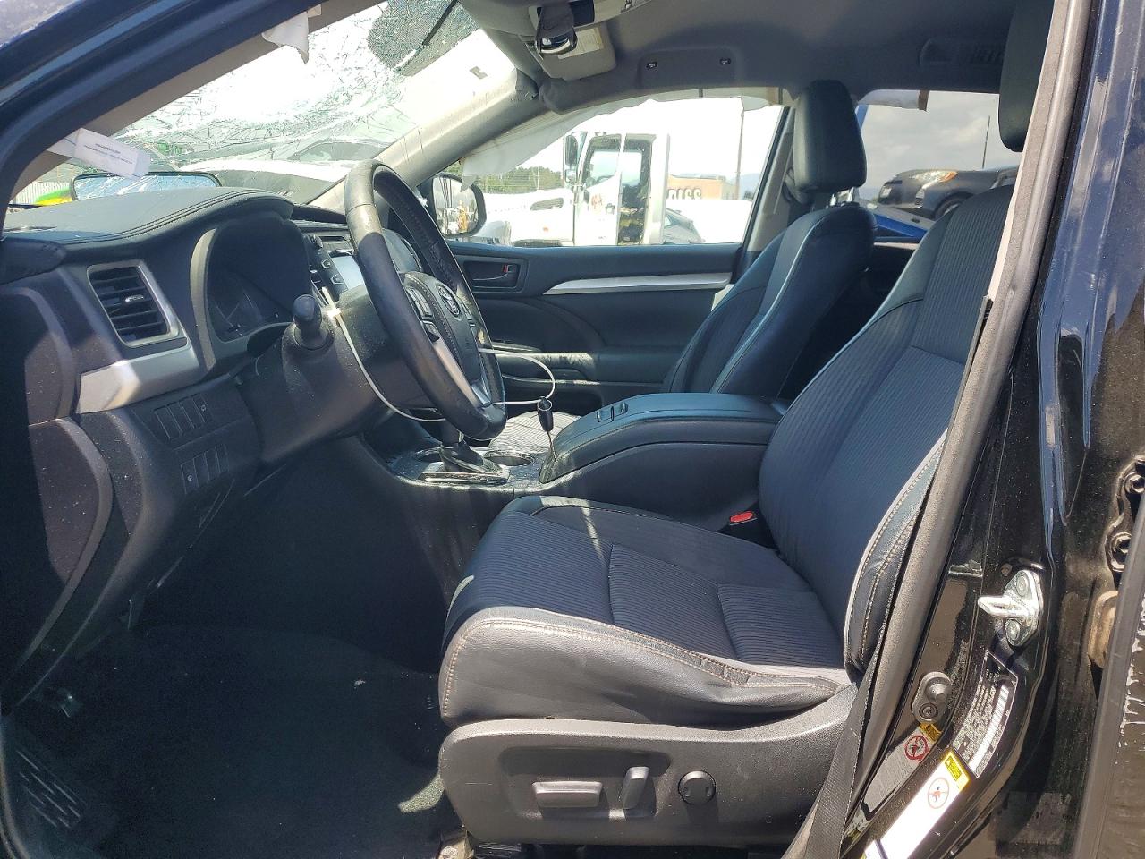 Toyota Highlander Le Plus