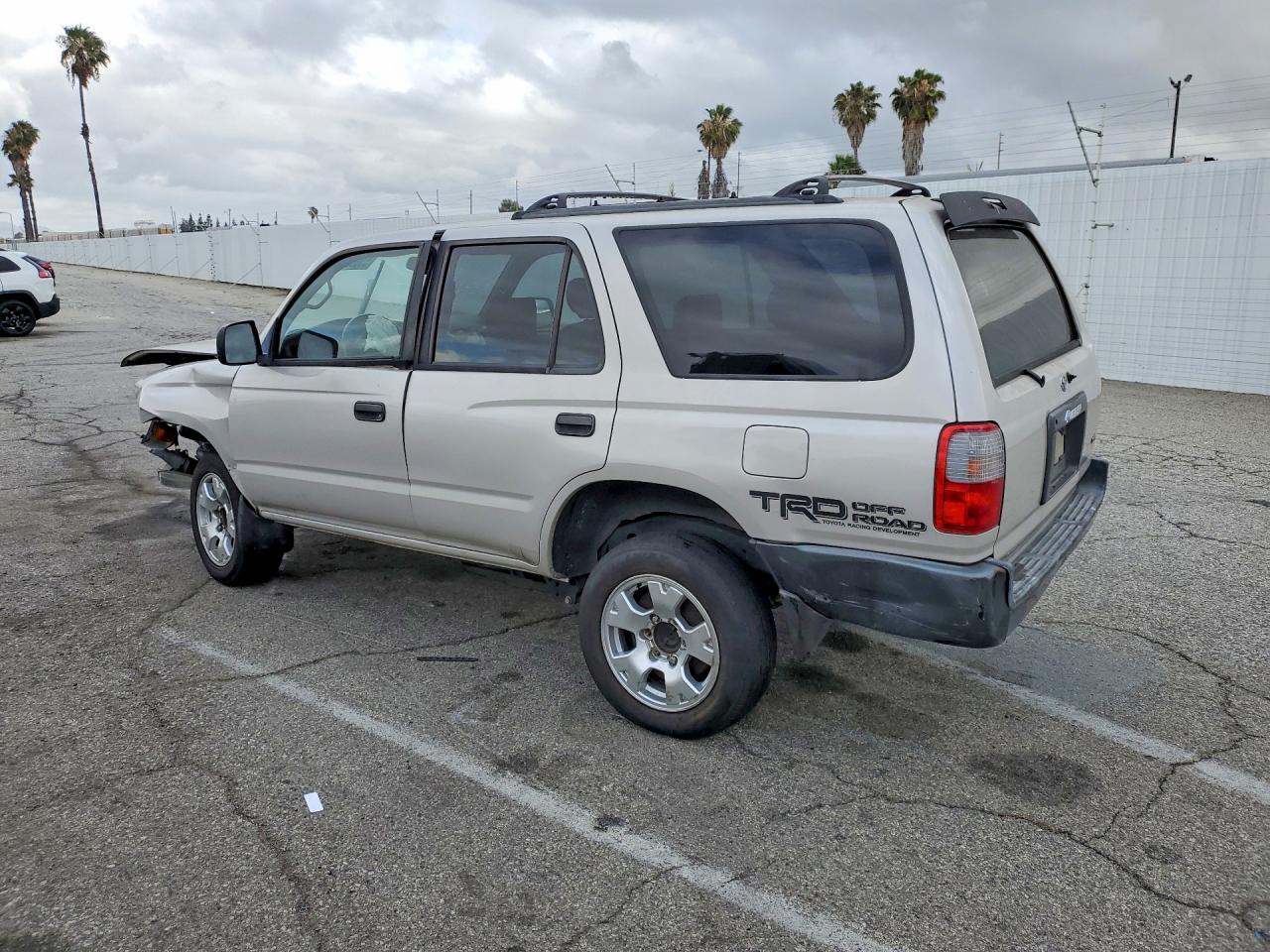 Toyota 4Runner Base