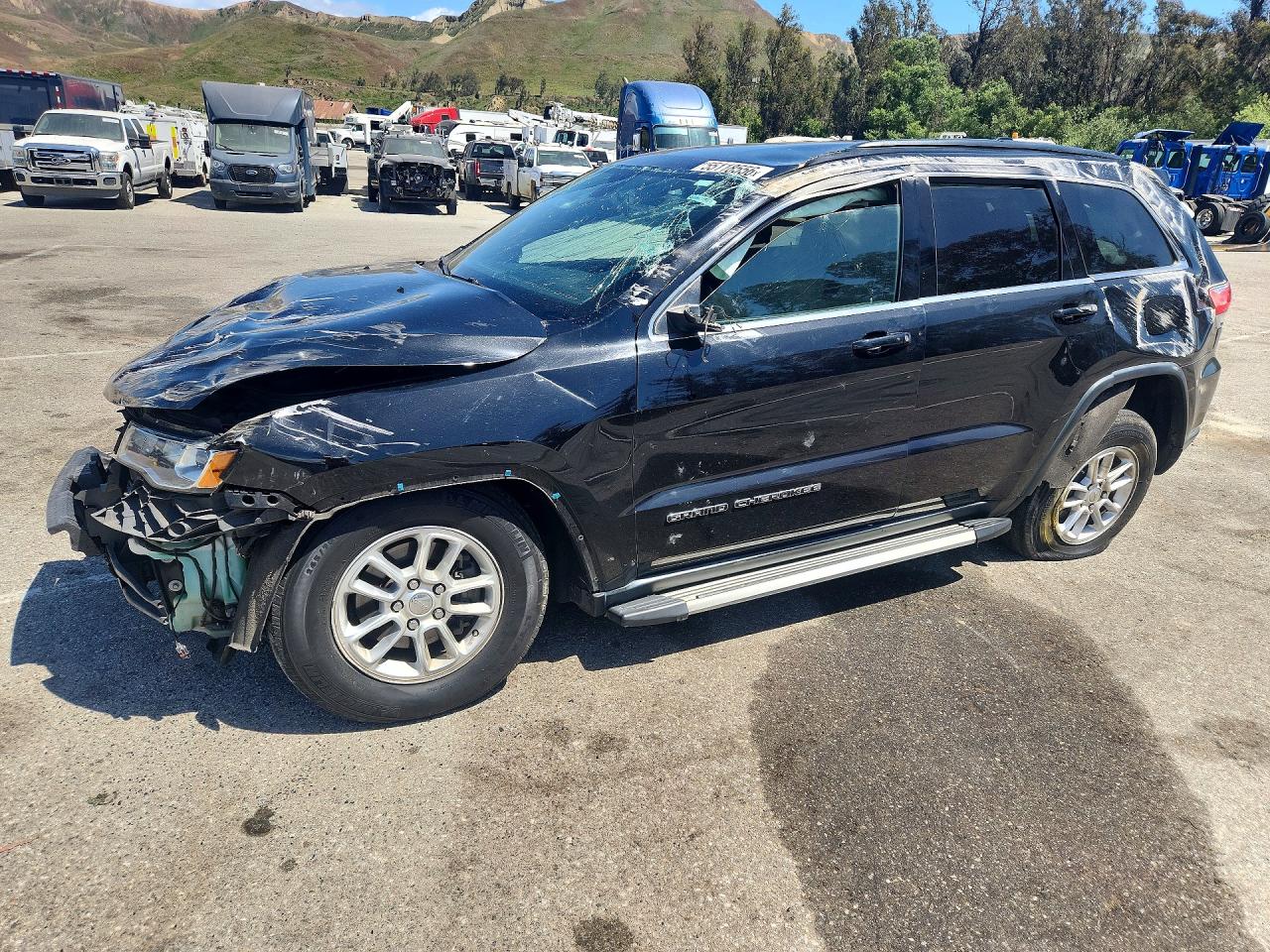 Salvage Jeep Cherokee Image