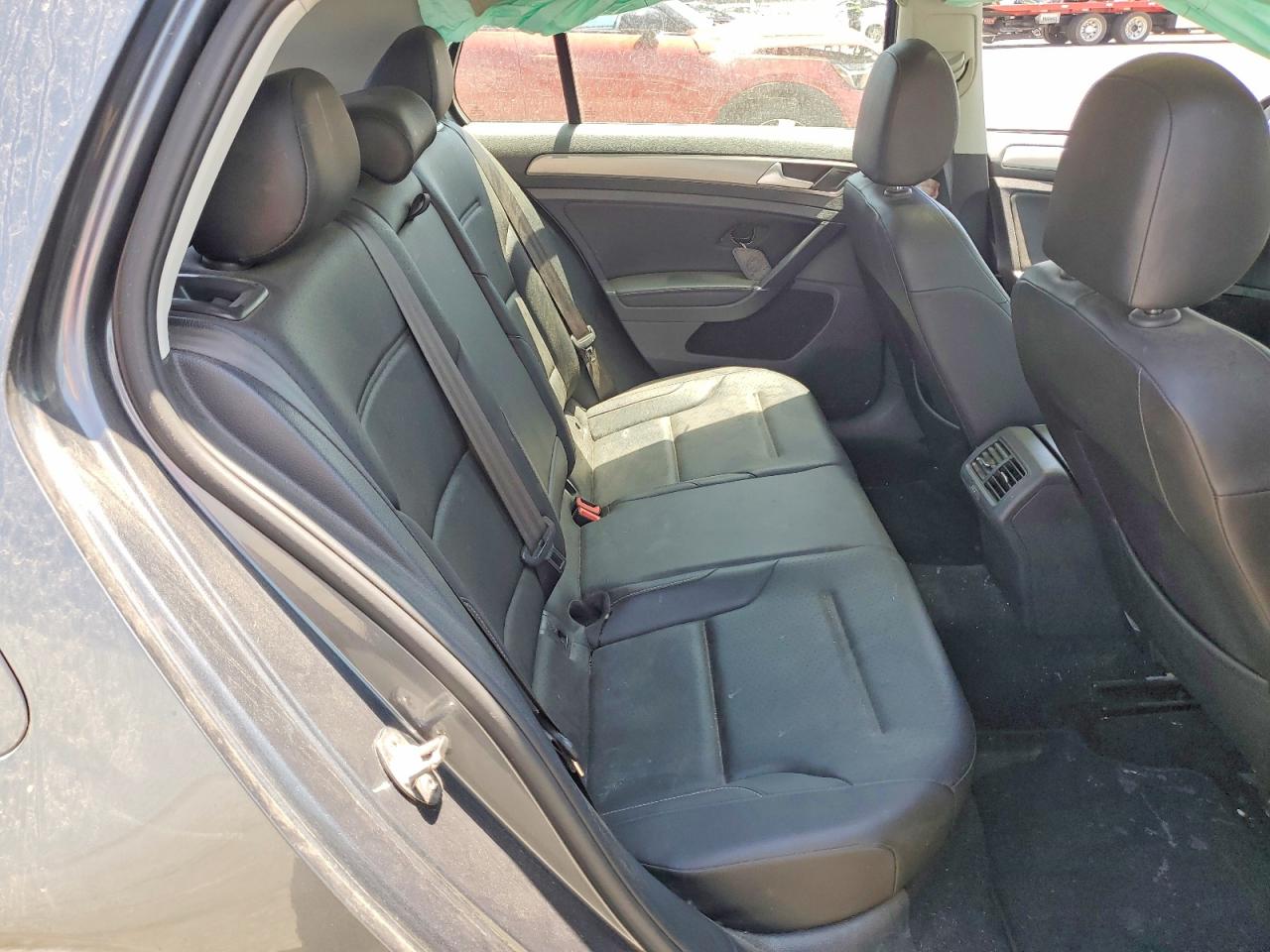 Volkswagen Golf S