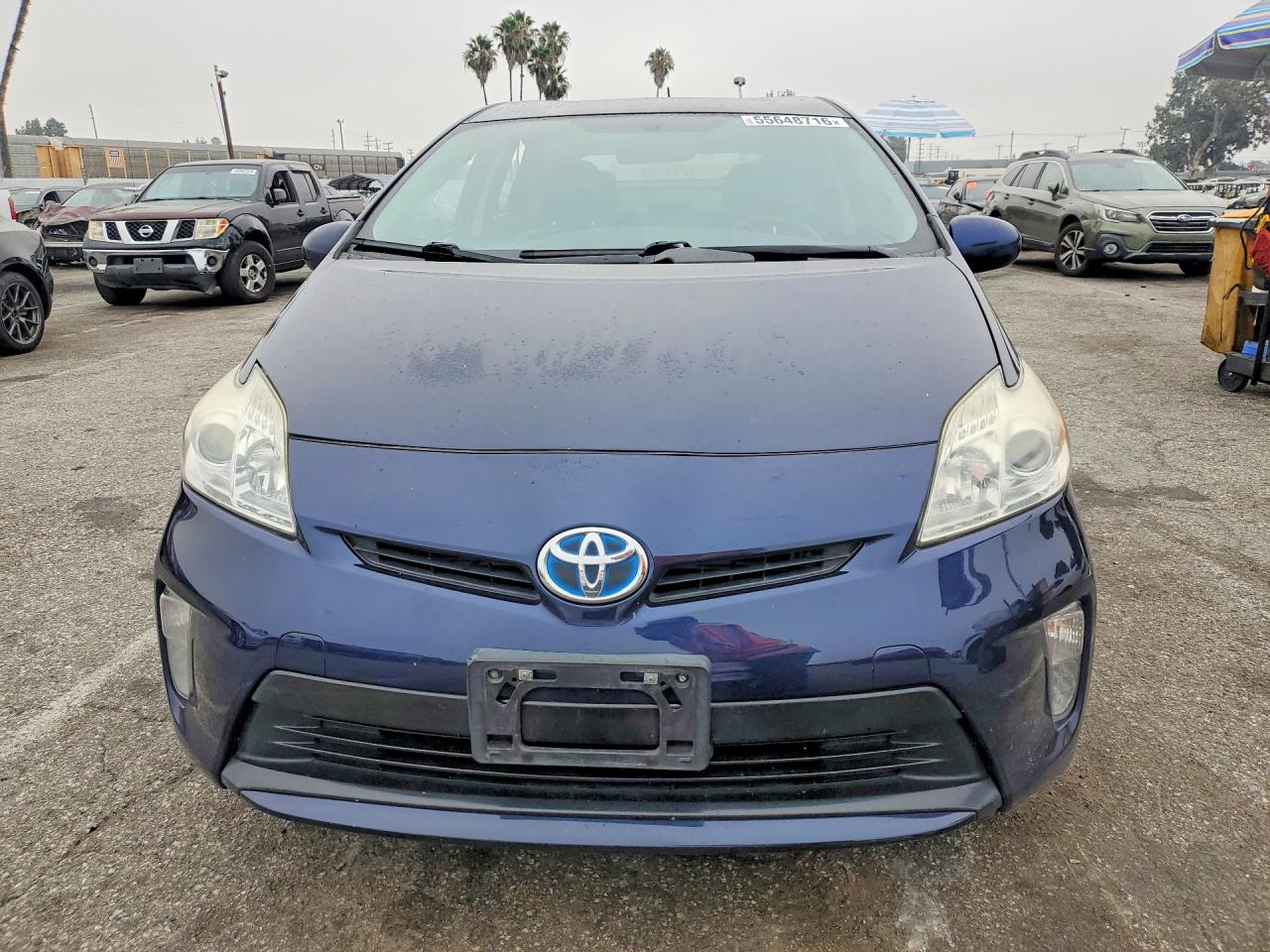 Toyota Prius Three