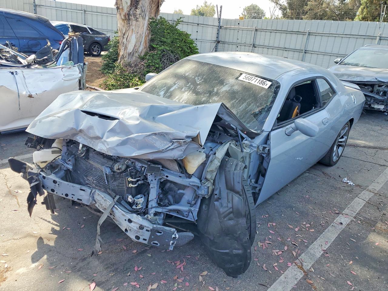 Salvage Dodge Challenger Image