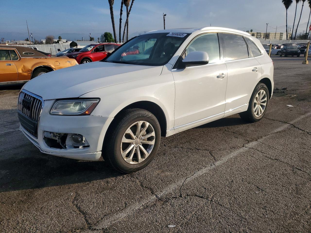 Salvage Audi Q5 Image