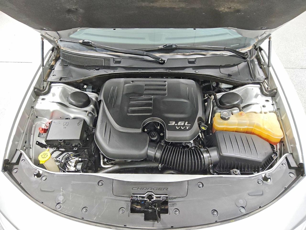 Dodge Charger Sxt