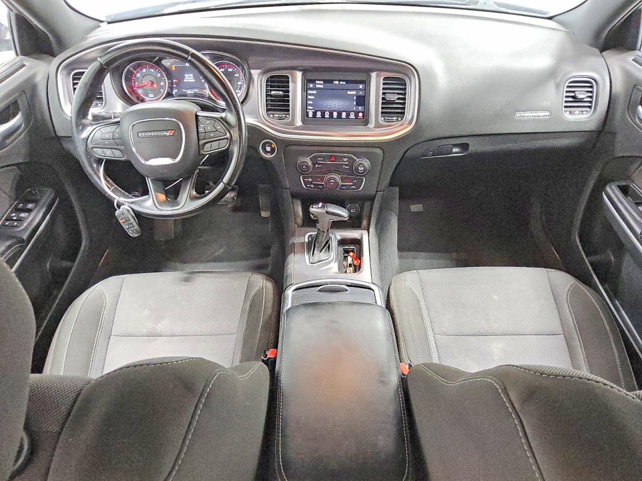 Dodge Charger Sxt