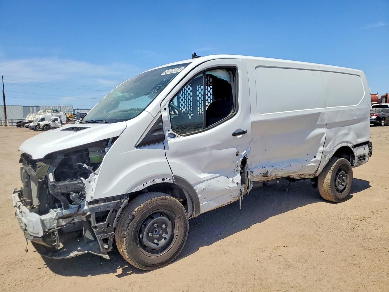 Salvage Ford Transit Image