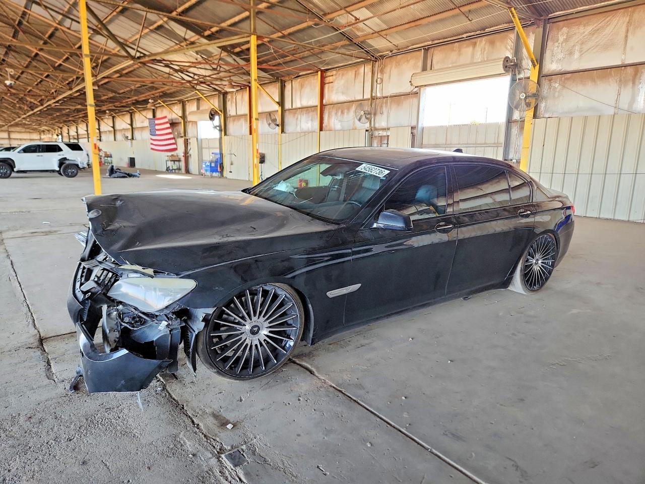 Salvage BMW 7 Series Image