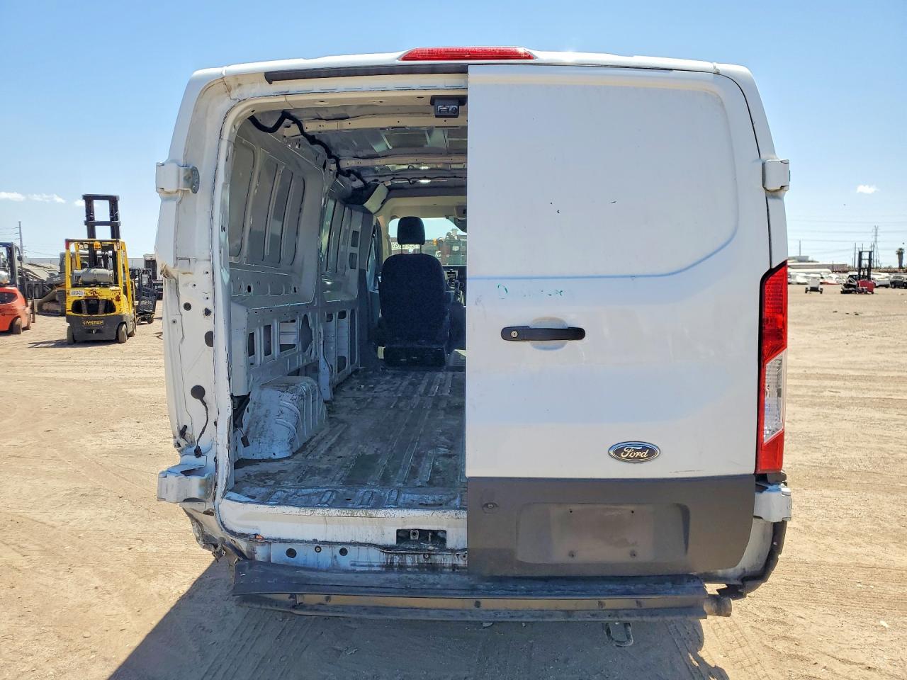 Ford Transit T-150