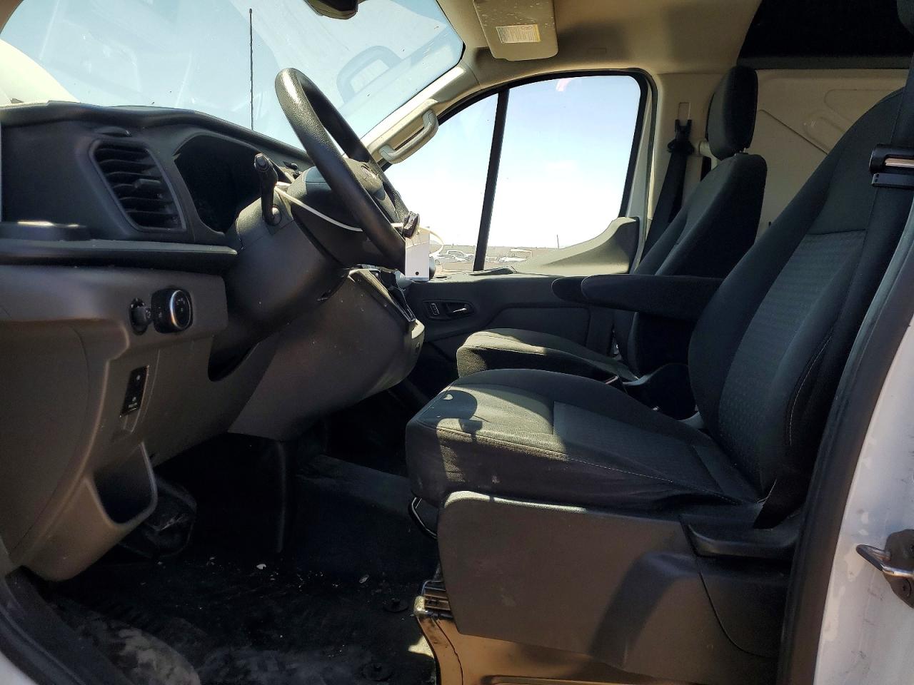 Ford Transit T-150