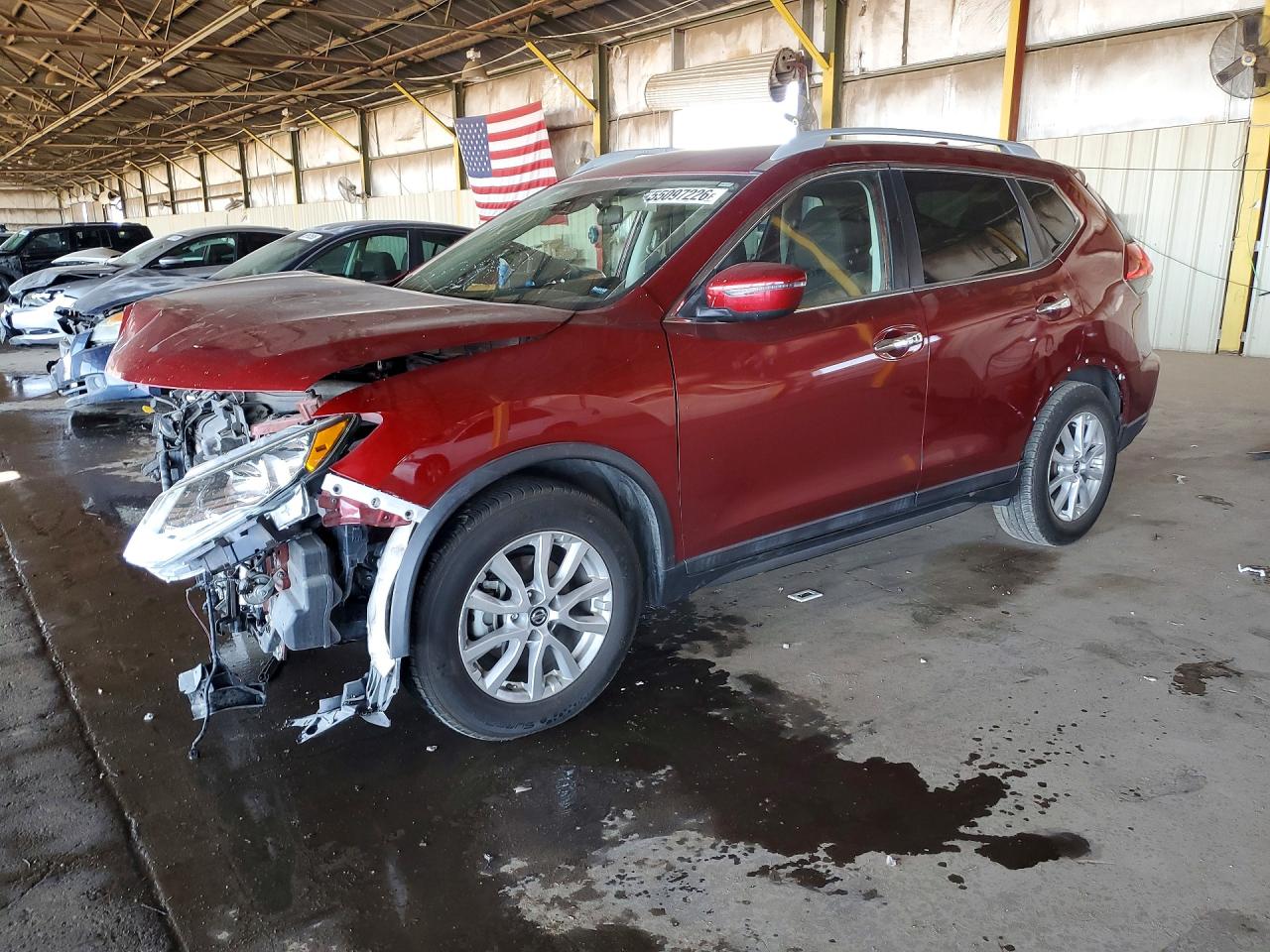 Salvage Nissan Rogue Image