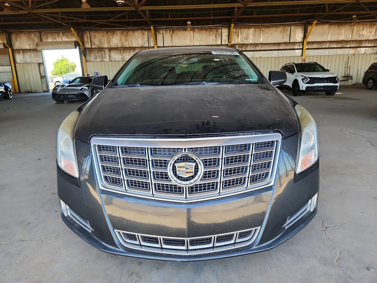 Cadillac XTS Luxury Collection