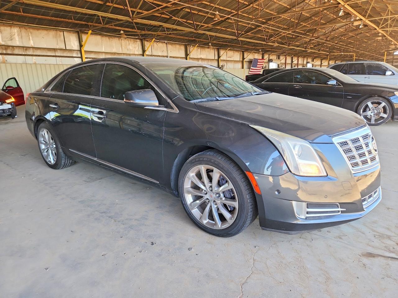 Cadillac XTS Luxury Collection