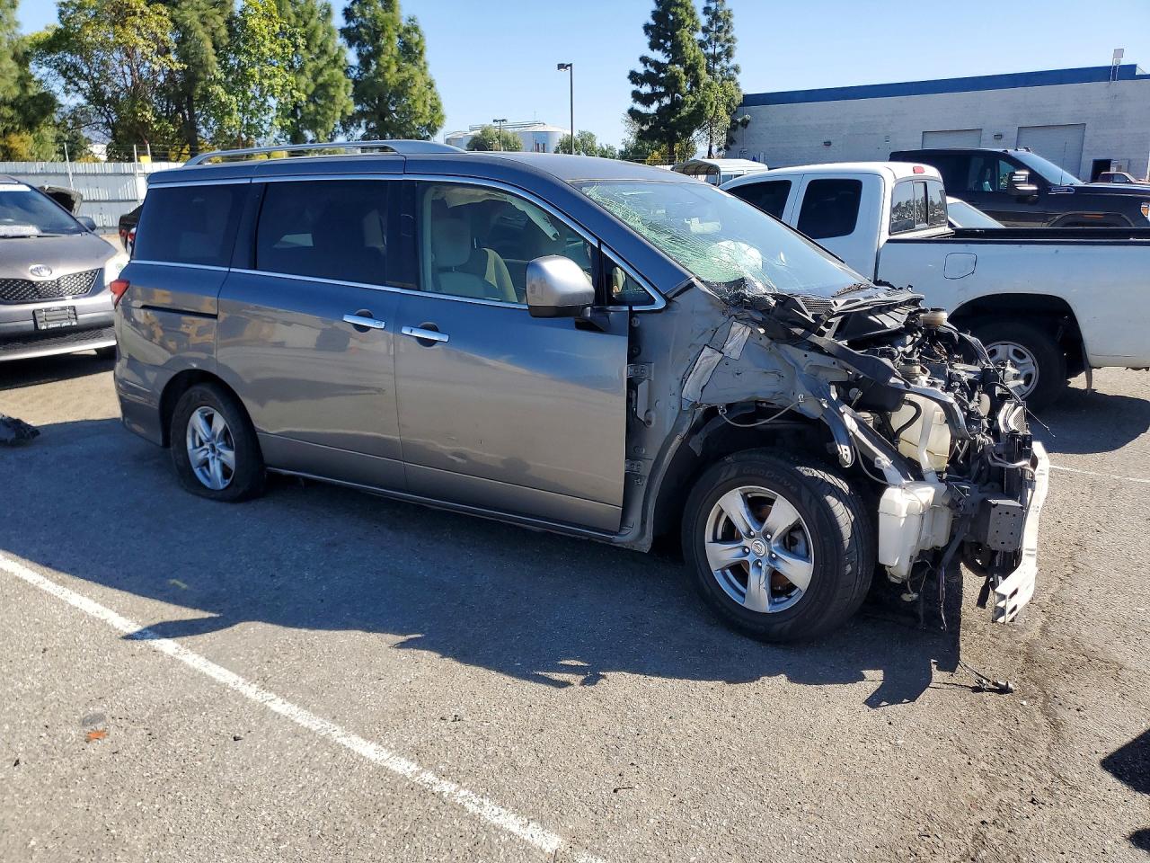 Nissan Quest Sv
