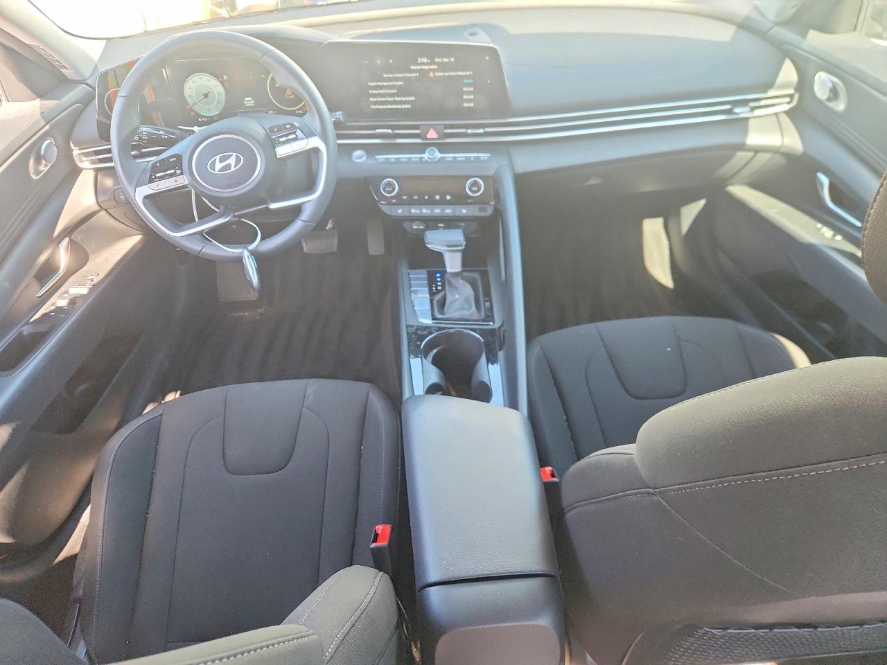 Hyundai ELANTRA Sel Convenience