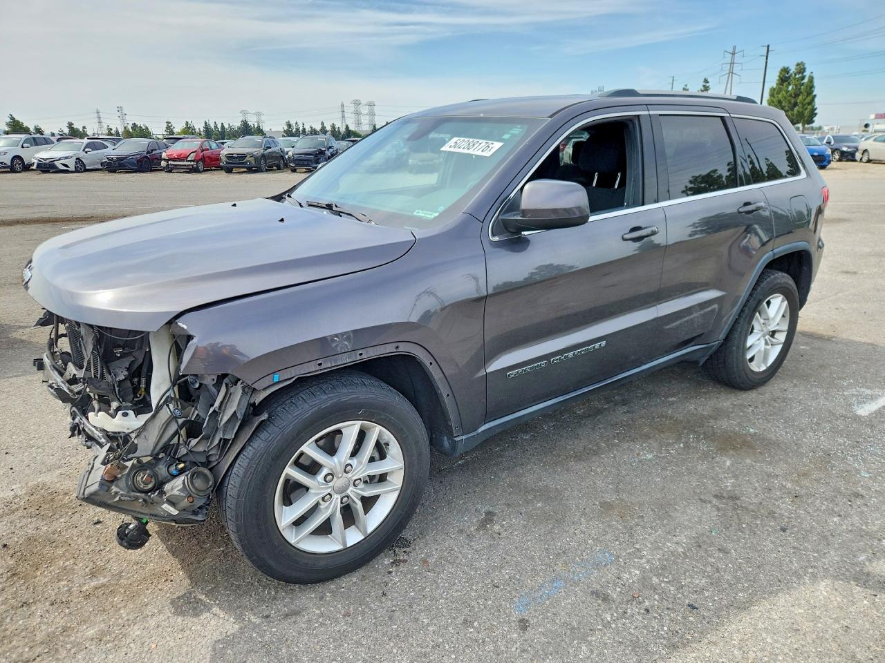 Salvage Jeep Cherokee Image