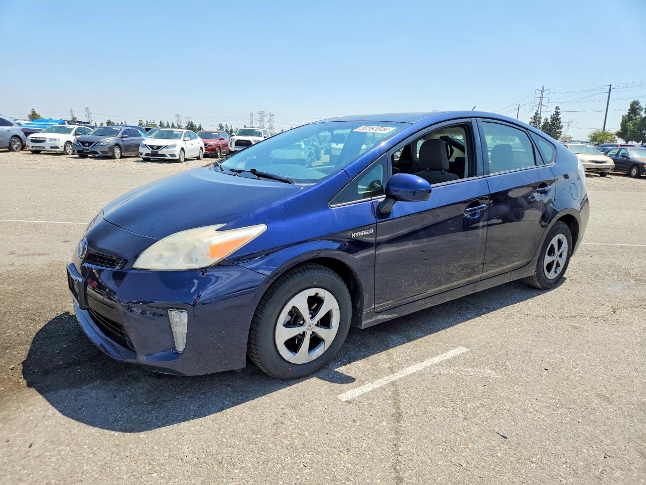 Salvage Toyota Prius Image