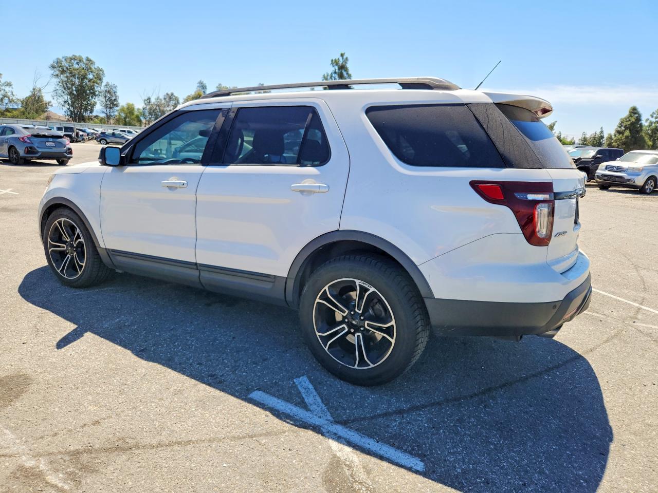 Ford Explorer Sport