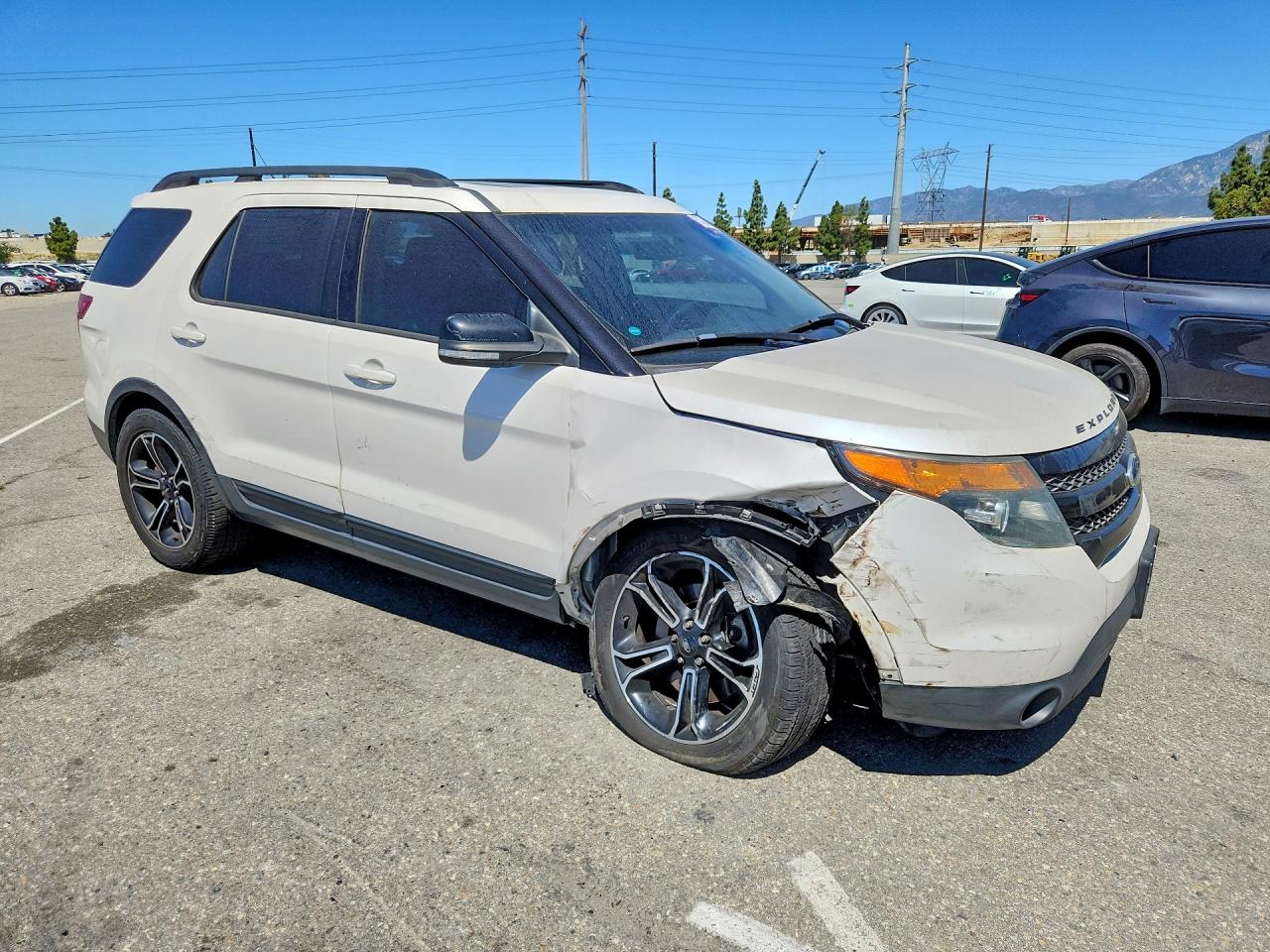 Ford Explorer Sport