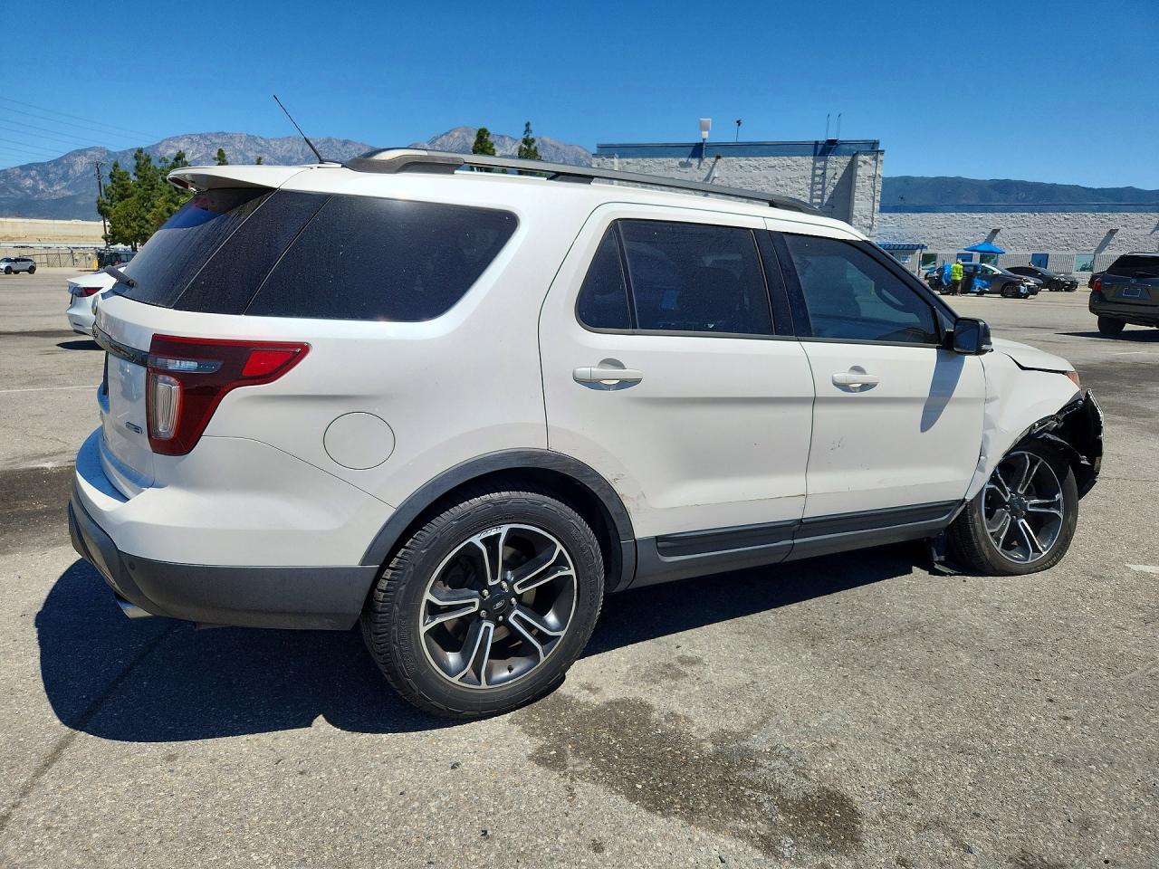Ford Explorer Sport