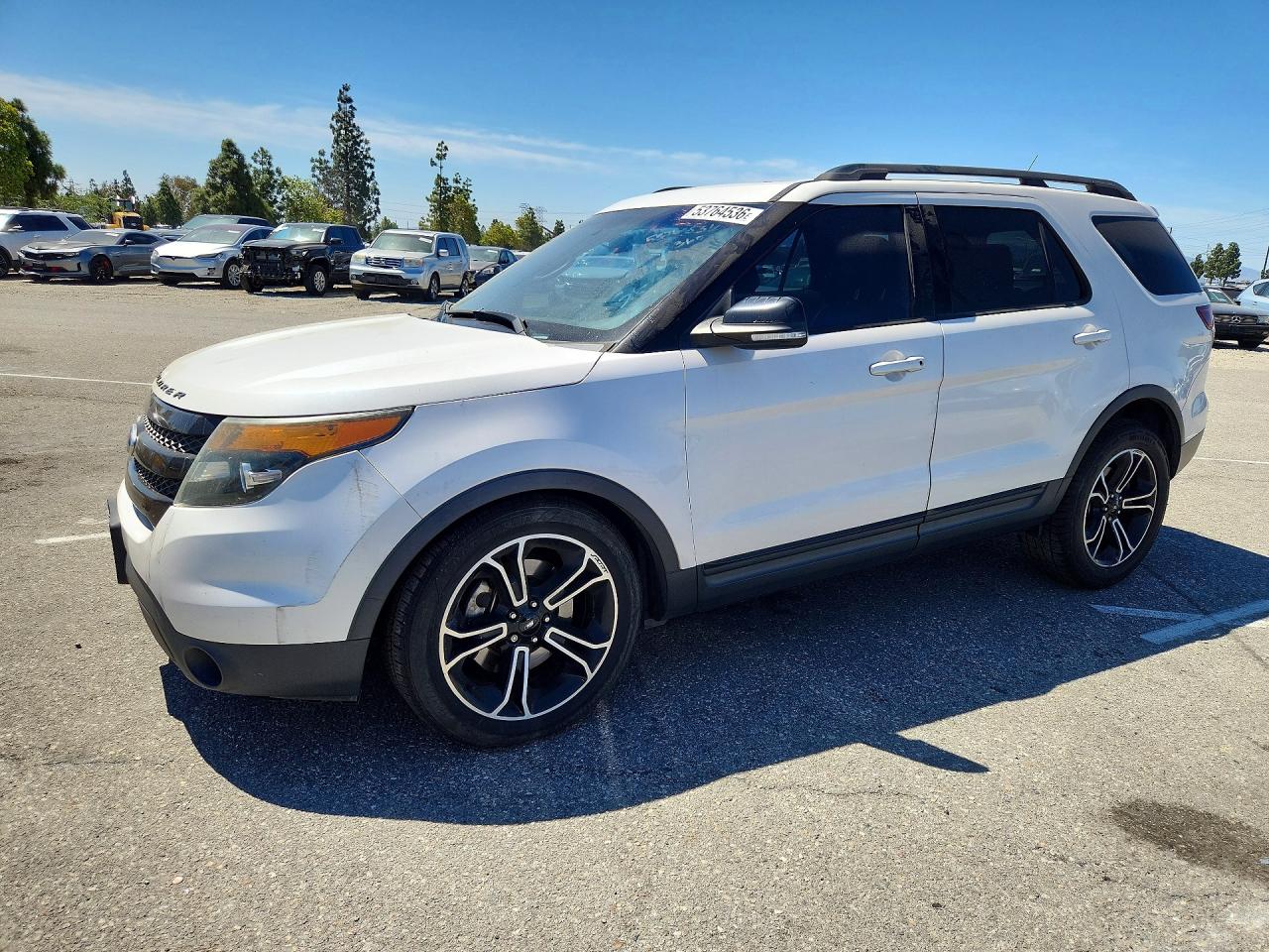 Salvage Ford Explorer Image