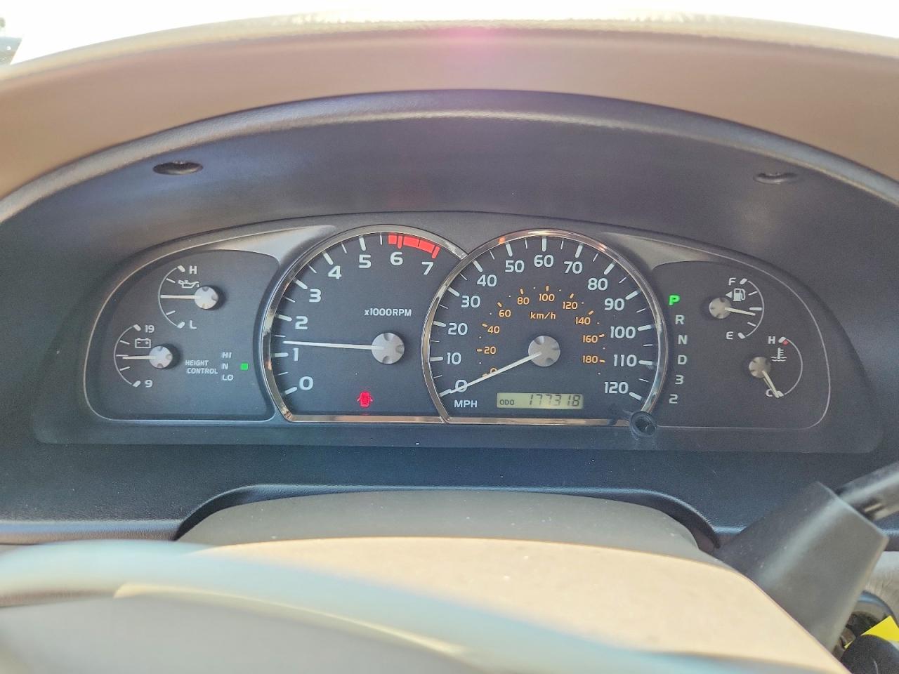Toyota Sequoia Sr5
